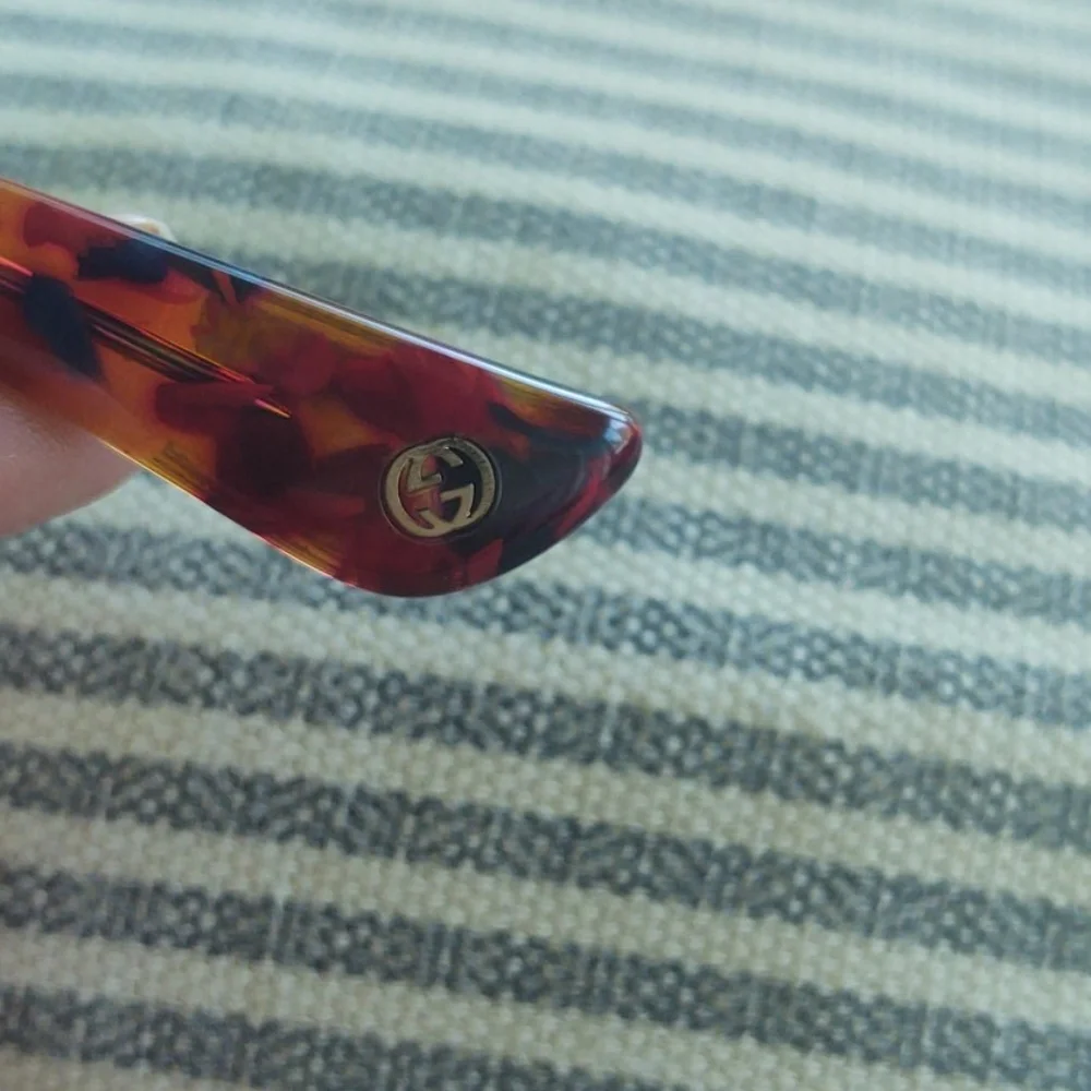 Gucci authentic red